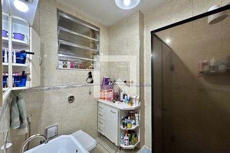 Apartamento à venda com 73m², 2 quartos e 1 vaga Apartamento à venda com 73m², 2 quartos e 1 vagaBanheiro