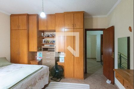 Casa à venda com 352m², 4 quartos e 4 vagasSuíte 3