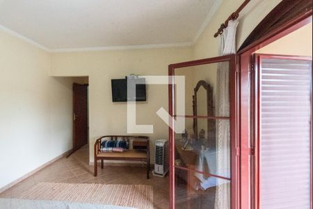 Casa à venda com 352m², 4 quartos e 4 vagasSuíte 1