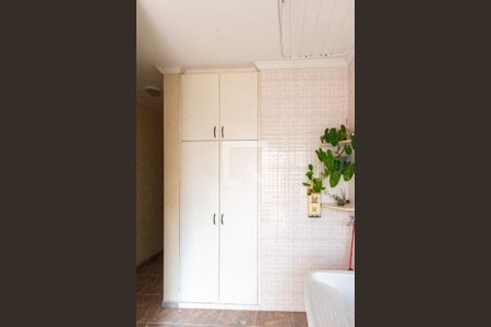 Casa à venda com 352m², 4 quartos e 4 vagasÁrea de Serviço