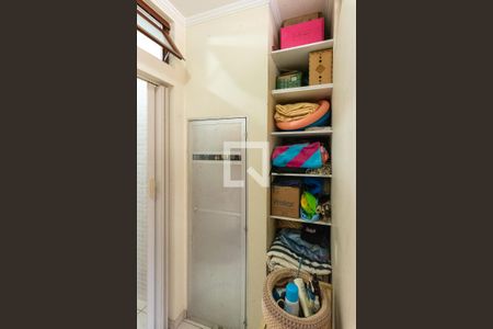 Casa à venda com 352m², 4 quartos e 4 vagasÁrea de Serviço