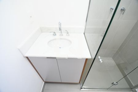 Apartamento à venda com 58m², 2 quartos e 2 vagasBanheiro 1