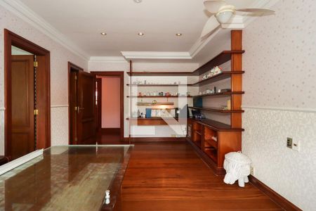 Casa à venda com 1200m², 4 quartos e 5 vagas Casa à venda com 1200m², 4 quartos e 5 vagasSuíte 2