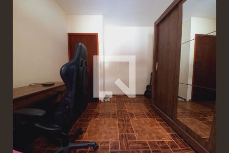 Casa de condomínio à venda com 230m², 3 quartos e 2 vagas