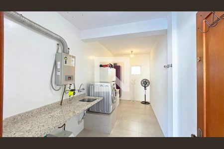 Casa à venda com 294m², 3 quartos e 4 vagas