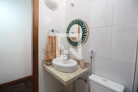 Casa à venda com 224m², 4 quartos e 3 vagasBanheiro Social