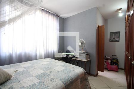 Casa à venda com 224m², 4 quartos e 3 vagasQuarto 2 - Suíte