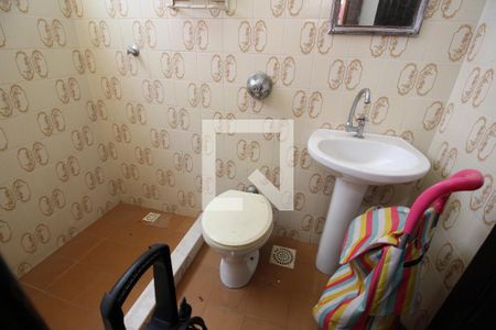 Casa à venda com 224m², 4 quartos e 3 vagasBanheiro de Serviço