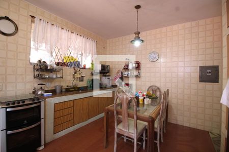 Casa à venda com 224m², 4 quartos e 3 vagasCozinha