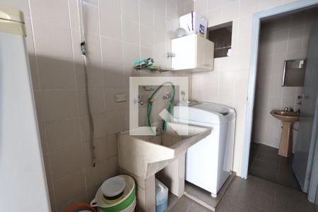 Casa à venda com 200m², 3 quartos e 2 vagasLavanderia