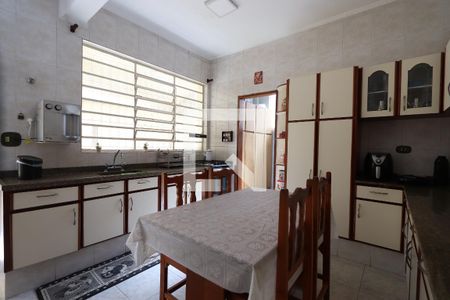 Casa à venda com 200m², 3 quartos e 2 vagasCozinha