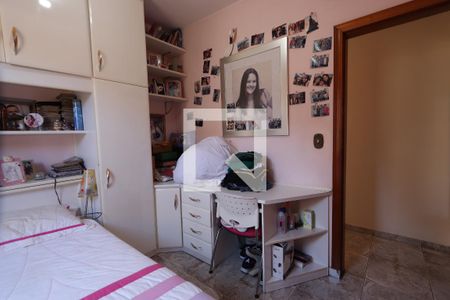 Casa à venda com 200m², 3 quartos e 2 vagasQuarto 3