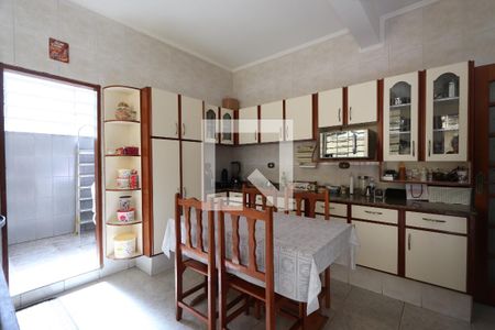 Casa à venda com 200m², 3 quartos e 2 vagasCozinha