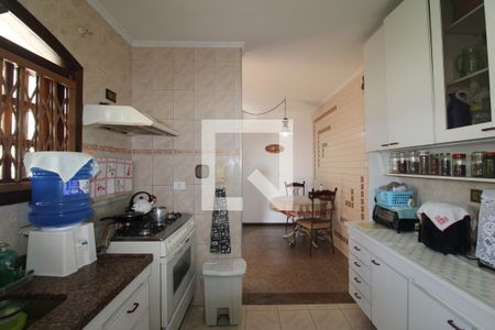 Casa à venda com 260m², 5 quartos e 8 vagasCozinha