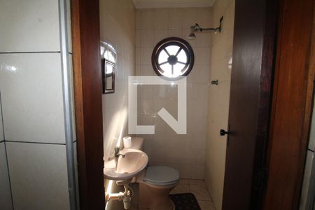 Casa à venda com 260m², 5 quartos e 8 vagasÁrea de Serviço - Banheiro