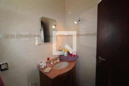 Casa à venda com 260m², 5 quartos e 8 vagasQuarto 2 - Banheiro