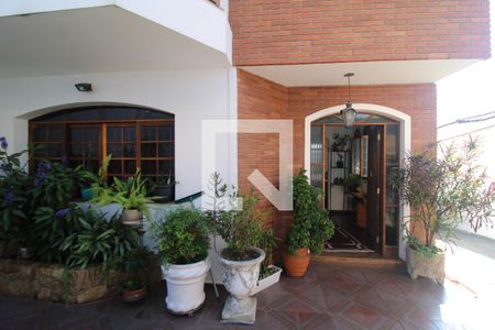 Casa à venda com 260m², 5 quartos e 8 vagasÁrea Comum