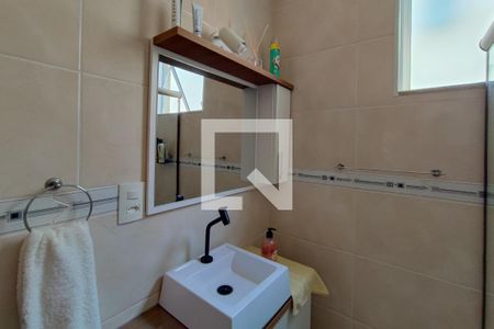 Apartamento à venda com 64m², 2 quartos e 1 vaga Apartamento à venda com 64m², 2 quartos e 1 vagaBanheiro