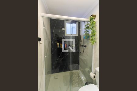 Apartamento à venda com 85m², 2 quartos e 2 vagas Apartamento à venda com 85m², 2 quartos e 2 vagasBanheiro da Suíte 1