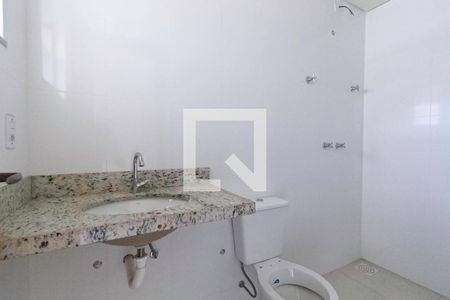 Casa à venda com 133m², 2 quartos e 1 vagaBanheiro da suíte