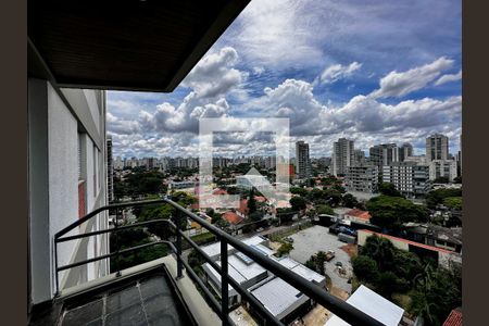 Apartamento à venda com 280m², 3 quartos e 3 vagas Apartamento à venda com 280m², 3 quartos e 3 vagasSacada