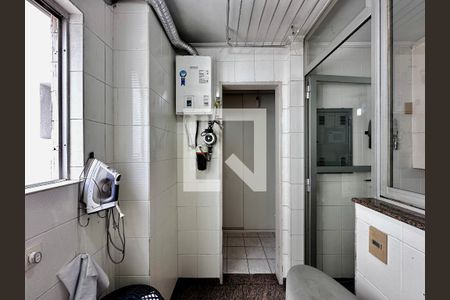 Apartamento à venda com 280m², 3 quartos e 3 vagas Apartamento à venda com 280m², 3 quartos e 3 vagasÁrea de Serviço