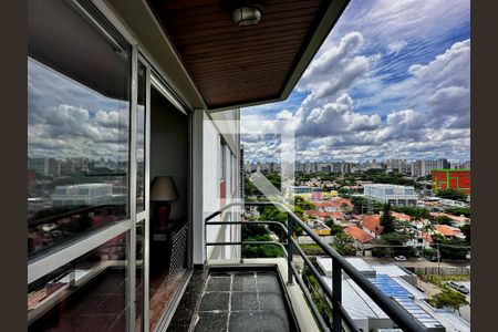 Apartamento à venda com 280m², 3 quartos e 3 vagas Apartamento à venda com 280m², 3 quartos e 3 vagasSacada