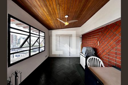 Apartamento à venda com 280m², 3 quartos e 3 vagas Apartamento à venda com 280m², 3 quartos e 3 vagasEscritório
