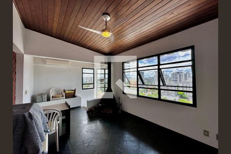 Apartamento à venda com 280m², 3 quartos e 3 vagas Apartamento à venda com 280m², 3 quartos e 3 vagasEscritório
