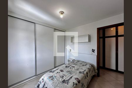 Apartamento à venda com 280m², 3 quartos e 3 vagas Apartamento à venda com 280m², 3 quartos e 3 vagasQuarto 2