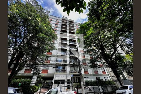 Apartamento à venda com 280m², 3 quartos e 3 vagas Apartamento à venda com 280m², 3 quartos e 3 vagasFachada
