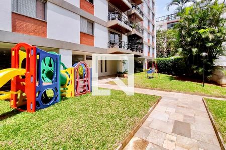 Apartamento à venda com 280m², 3 quartos e 3 vagas Apartamento à venda com 280m², 3 quartos e 3 vagasPlayground