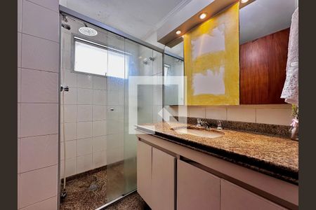 Apartamento à venda com 280m², 3 quartos e 3 vagas Apartamento à venda com 280m², 3 quartos e 3 vagasBanheiro Social