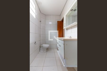 Casa à venda com 150m², 2 quartos e 2 vagas Casa à venda com 150m², 2 quartos e 2 vagasBanheiro