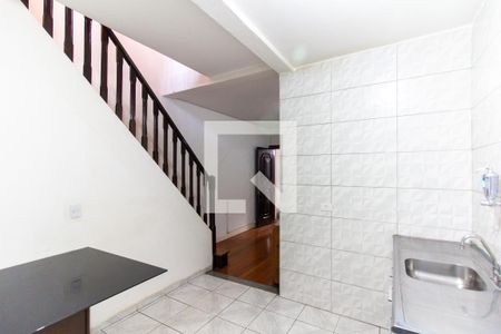 Casa à venda com 150m², 2 quartos e 2 vagas Casa à venda com 150m², 2 quartos e 2 vagasCozinha