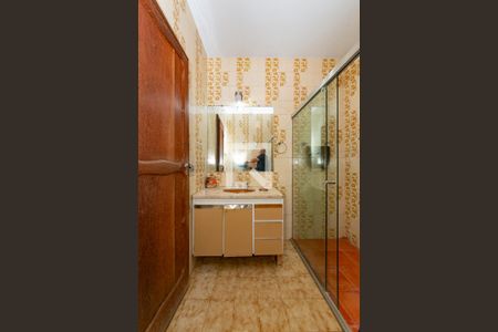 Casa à venda com 450m², 4 quartos e 3 vagas Casa à venda com 450m², 4 quartos e 3 vagasBanheiro da Suíte