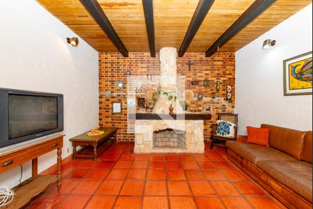 Casa à venda com 450m², 4 quartos e 3 vagas Casa à venda com 450m², 4 quartos e 3 vagasSala 2