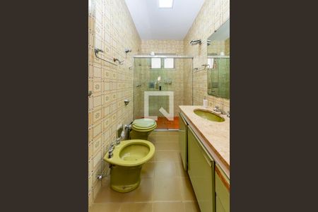 Casa à venda com 450m², 4 quartos e 3 vagas Casa à venda com 450m², 4 quartos e 3 vagasBanheiro Social 1