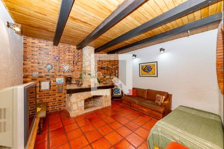 Casa à venda com 450m², 4 quartos e 3 vagas Casa à venda com 450m², 4 quartos e 3 vagasSala 2