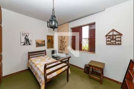 Casa à venda com 450m², 4 quartos e 3 vagas Casa à venda com 450m², 4 quartos e 3 vagasQuarto 3