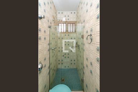 Casa à venda com 450m², 4 quartos e 3 vagas Casa à venda com 450m², 4 quartos e 3 vagasBanheiro Social 2