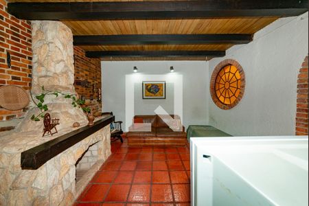 Casa à venda com 450m², 4 quartos e 3 vagas Casa à venda com 450m², 4 quartos e 3 vagasSala 2