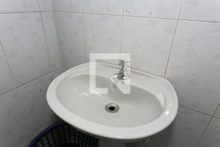 Casa à venda com 85m², 1 quarto e sem vaga Casa à venda com 85m², 1 quarto e sem vagaBanheiro