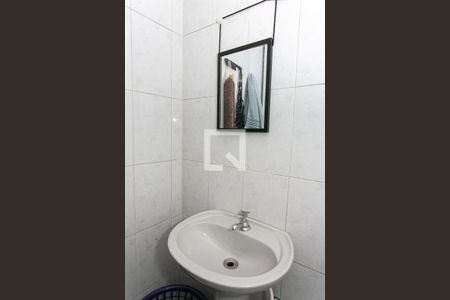 Casa à venda com 85m², 1 quarto e sem vaga Casa à venda com 85m², 1 quarto e sem vagaBanheiro