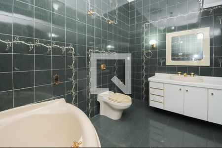 Casa à venda com 388m², 3 quartos e 4 vagasBanheiro Social