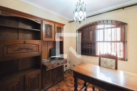 Casa à venda com 388m², 3 quartos e 4 vagasEscritório