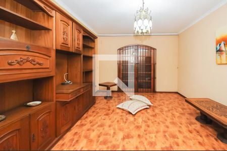 Casa à venda com 388m², 3 quartos e 4 vagasSala de cima ou quarto