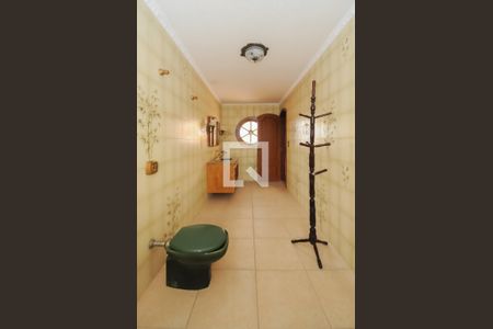 Casa à venda com 388m², 3 quartos e 4 vagasBanheiro da Suíte 2