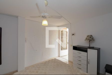 Casa à venda com 388m², 3 quartos e 4 vagasQuarto externo