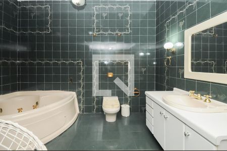 Casa à venda com 388m², 3 quartos e 4 vagasBanheiro Social